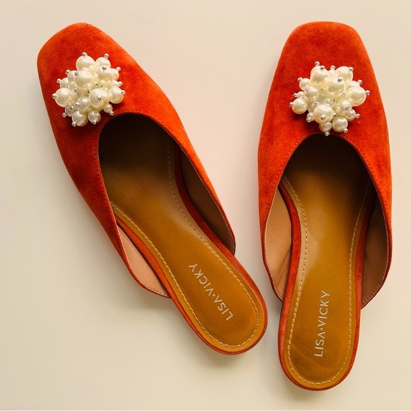 Gorgeous Lisa + Vicky Suede Flats• Sz 6.5 - Picture 1 of 6